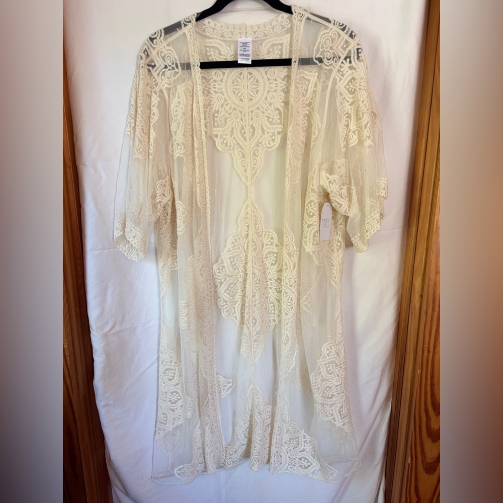 Time and Tru Cream Lace Cardigan